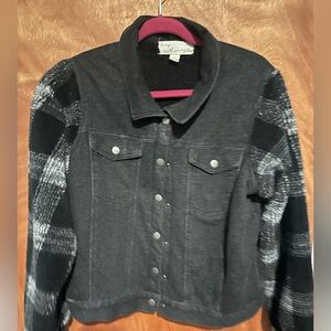 Vintage Havana Black and Gray Plaid Sleeve Jacket